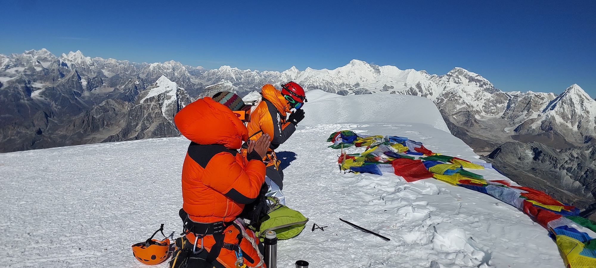 Photo03Nepal-17D16N-IslandPeak
