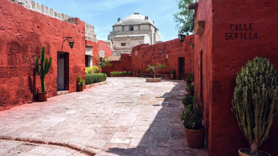 Photo03-PTSPERU12-Arequipa Monasterio Santa Catalina.png