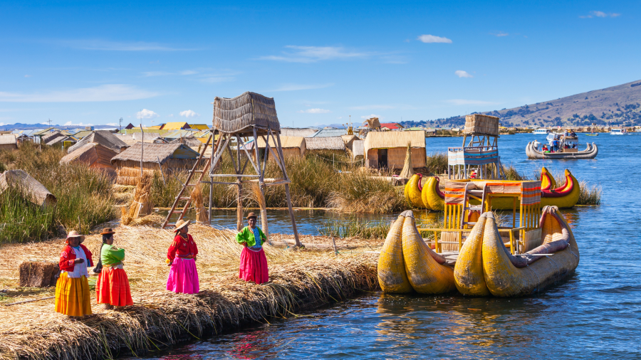 Photo02-PTSPERU12-Puno Lago Titicaca.png