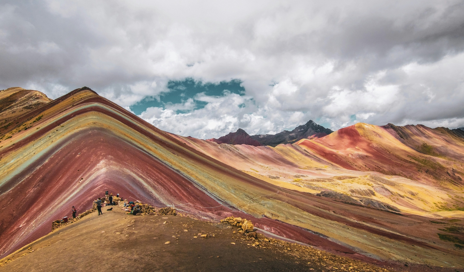 rainbow montain